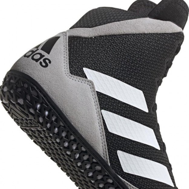 Chaussure lutte adidas new arrivals